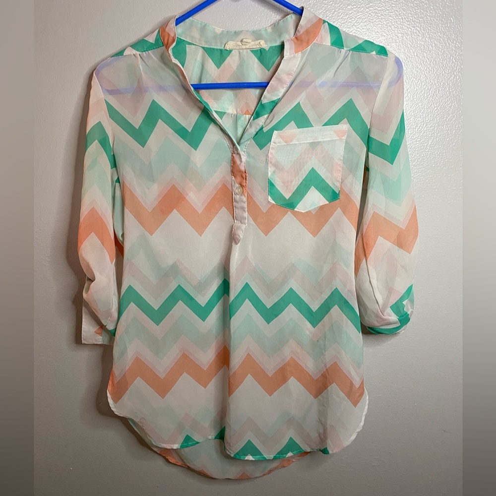 Women’s Size S Sheer Chevron Blouse